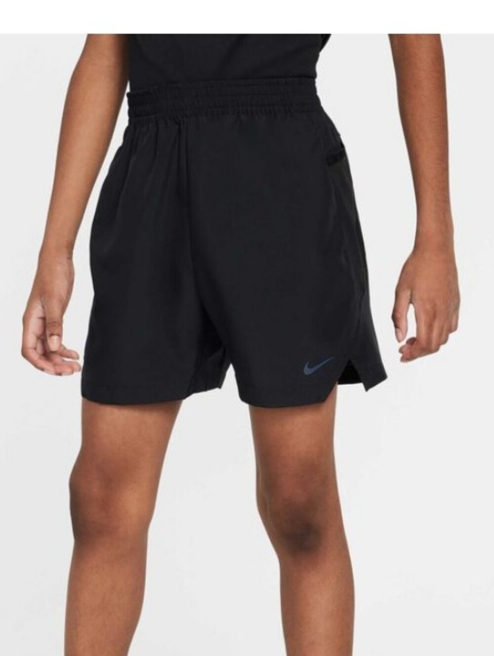 Nike Multi TechOlder Kids' Dri-FIT Woven Shorts Large